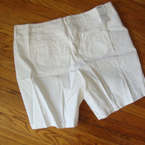 Sonoma White Mid-Rise Bermuda Shorts 24W NWT - Picture 10 of 10